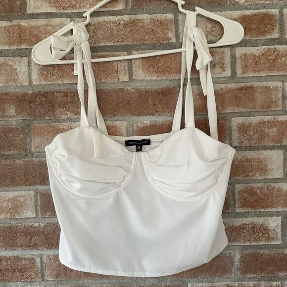 NWT Kendall and Kylie Crop Tank White Medium - Picture 1 of 5